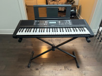 Yamaha Keyboard and Stand