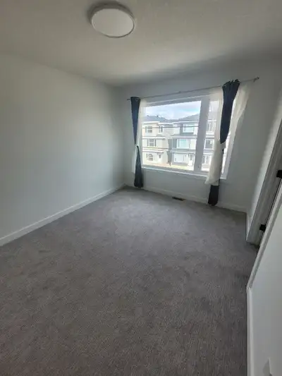 Private Room for Rent with Bathroom