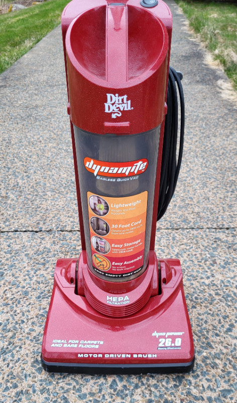 Dirt Devil Upright Vacuum Cleaner with HEPA Filter in Vacuums in City of Halifax - Image 3