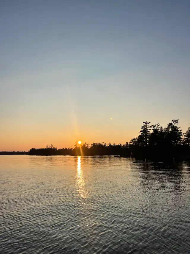 Buckhorn 2 Bedroom Cottage - Resort in Kawarthas starting $160 in Ontario in Canada - Image 8