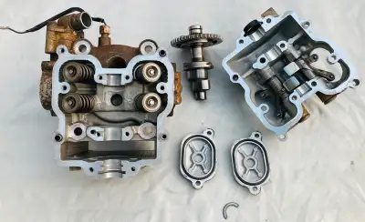 We have a good cylinder head off 2007 Arctic Cat atv 500 4x4 .Cylinder head fit from 2003 up to 2008...