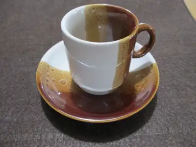 Tasse et soucoupe en grès du Brézil (cup of tea), View more