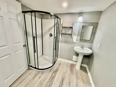 1 bedroom basement for rent
