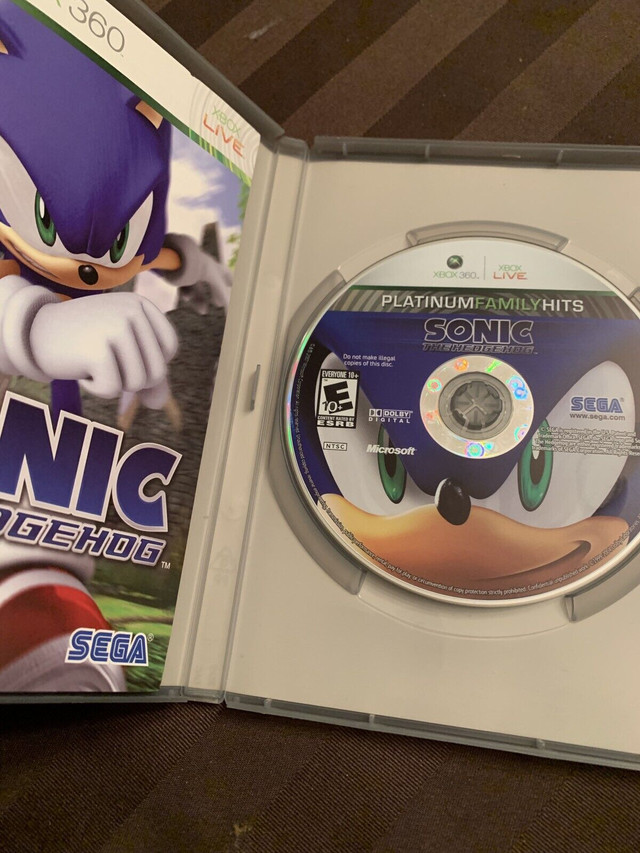 Sonic The Hedgehog for XBOX360. Complete with case and manual in Toys & Games in Oshawa / Durham Region - Image 2