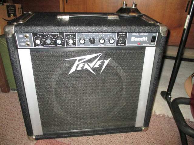 Peavey Bandit amp and pedalboard in Amps & Pedals in Guelph - Image 2