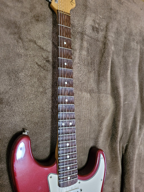 1988 USA YJM Yngwie Malmsteen Fender Strat in Guitars in Sarnia - Image 3