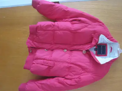 Vêtements/ Manteaux pour dames et adolescentes, View more