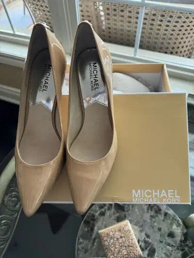 Michael Kors Women’s Shoes Like New, View more