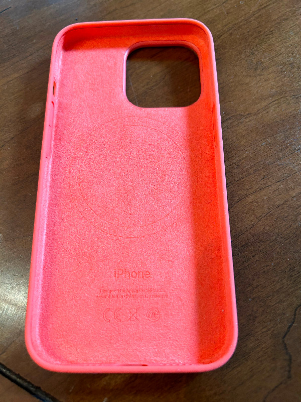 iPhone 14 Pro case in Cell Phones in Markham / York Region - Image 2