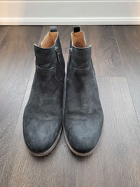 Franco Sarto Women size 9 suede boots 