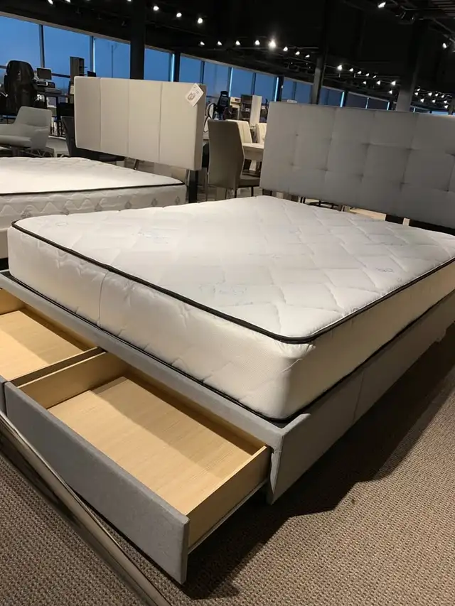 Lit simple|Lit double|Lit queen|Lit king in Beds & Mattresses in Laval / North Shore - Image 3