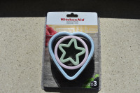 New KitchenAid 3 Pieces Gourmet Cookie Cutters.