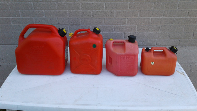 Gas Cans, Fuel Cans, Jerry Cans in Outdoor Tools & Storage in City of Toronto