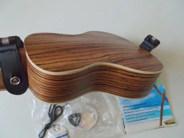 Lohanu Concert Ukulele in Guitars in Mississauga / Peel Region - Image 4