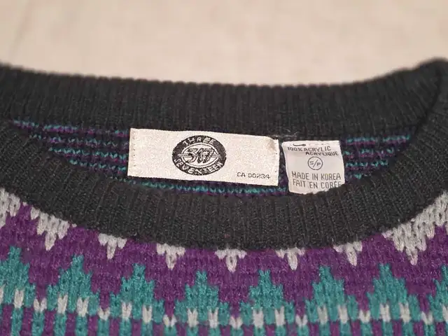 Men's pattern sweater  in Men's in Edmonton - Image 2