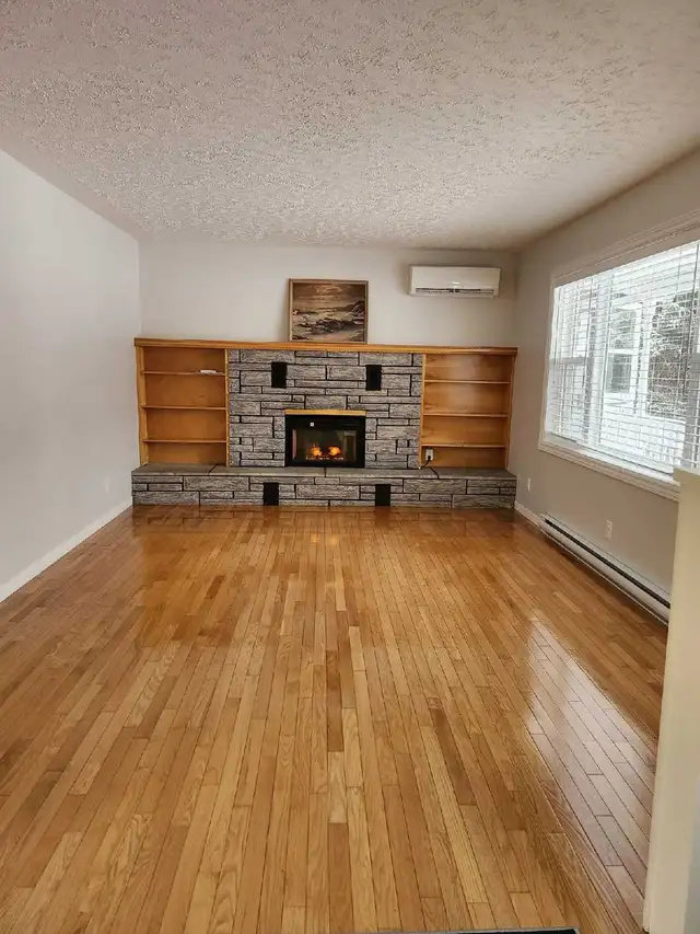 3 bedroom, 1.5 bathroom apartment for rent in Falmouth in Long Term Rentals in Bedford - Image 5