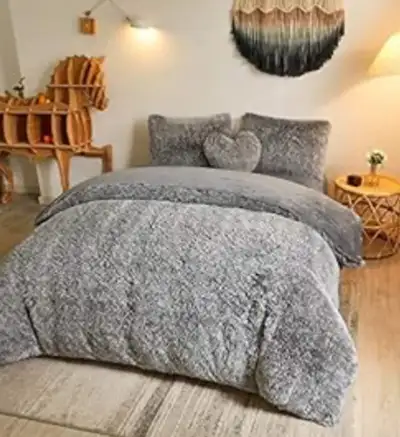 Housse de couette comme neuve et douillette KING, View more