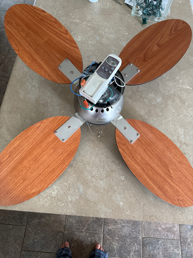 Ceiling fan with remote in Other in Norfolk County - Image 2
