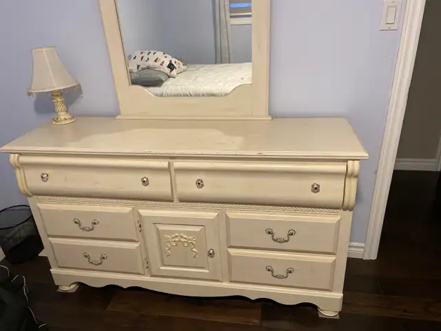 Dresser in great shape very solid in Dressers & Wardrobes in Peterborough - Image 3