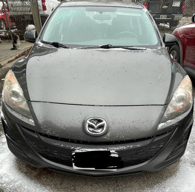 2011 Mazda 3 hatchback 5 speed manual 