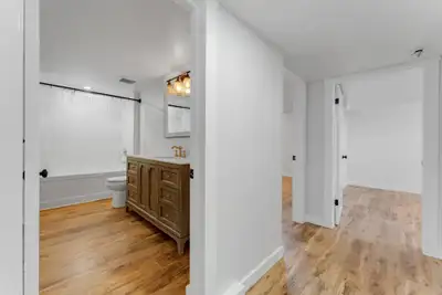 **Large and Bright 2 Bedroom Newly Renovated Basement Unit**