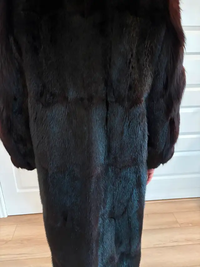 MANTEAU FOURRURE POUR FEMME in Women's - Tops & Outerwear in Longueuil / South Shore - Image 4