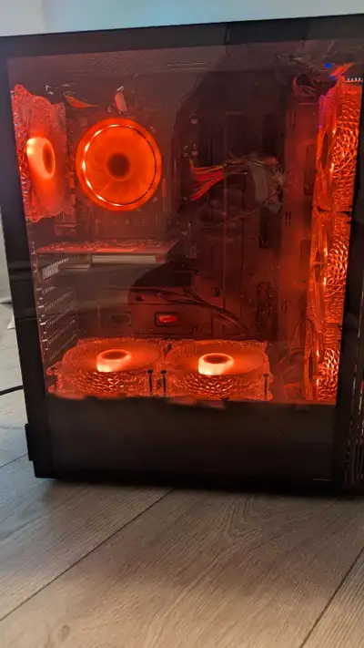 Affordable starter PC for gaming with Windows 11 installed. Wireless Internet access. CPU: Intel(R)...