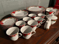 Set de vaisselles de Noël de 44 pièces