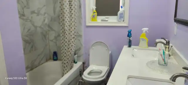 Shared and furnished room for Rent  in Room Rentals & Roommates in City of Toronto - Image 3