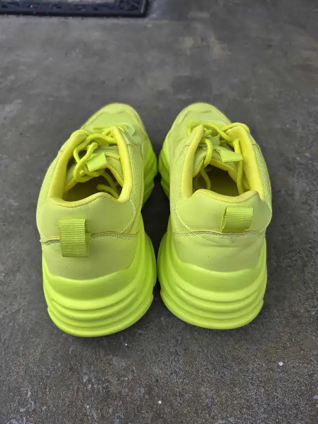 Women's Running Shoes Size 8 in Women's - Shoes in City of Montréal - Image 3