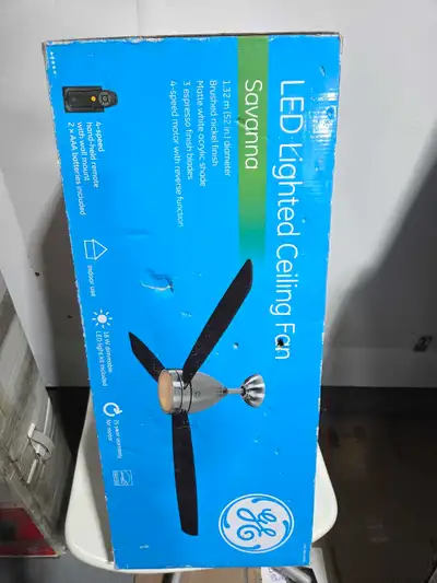 Light up your home with this new GE Savanna LED Lighted Ceiling Fan, featuring a 1.32 m (52 in.) dia...