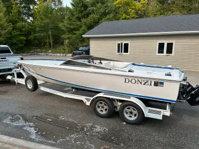 1998 Donzi 22’ Classic 7.4L MPI 460hrs Bravo drive Stainless prop Silent choice Custom cover Very cl...
