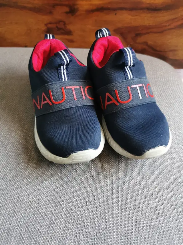 Shoes size 7 kids in Kids & Youth in Mississauga / Peel Region - Image 2