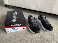 BRAND NEW Saucony Jazz running shoes Men 10