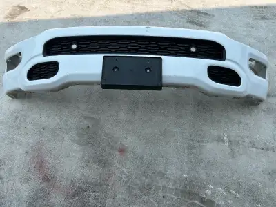 Dodge Ram Sport front Bumper has a small dent in the middle easy fix comes with all the plastics and...