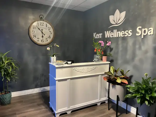 Best Body Massage & Foot Reflexology on Kerr St, Oakville in Massage Services in Oakville / Halton Region - Image 3