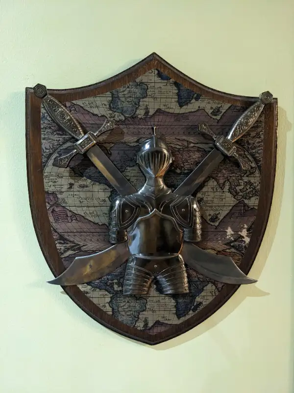 Vintage Japanese medieval Knight coat of arms display shield art in Arts & Collectibles in City of Toronto - Image 3
