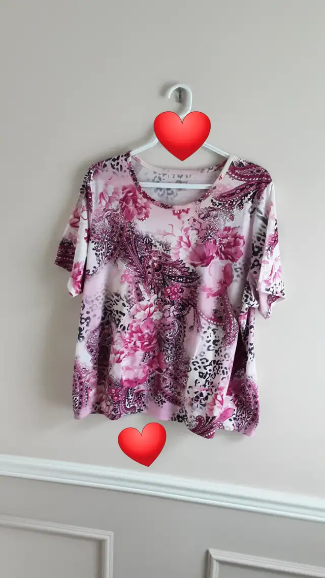 ❤️CHANDAIL GRANDEUR 2X POUR FEMME❤️ in Women's - Tops & Outerwear in Laval / North Shore - Image 3