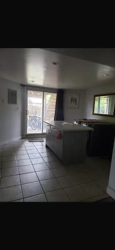 Room for rent , furniture included with utilities and wifi, parking available, live like family, hug...