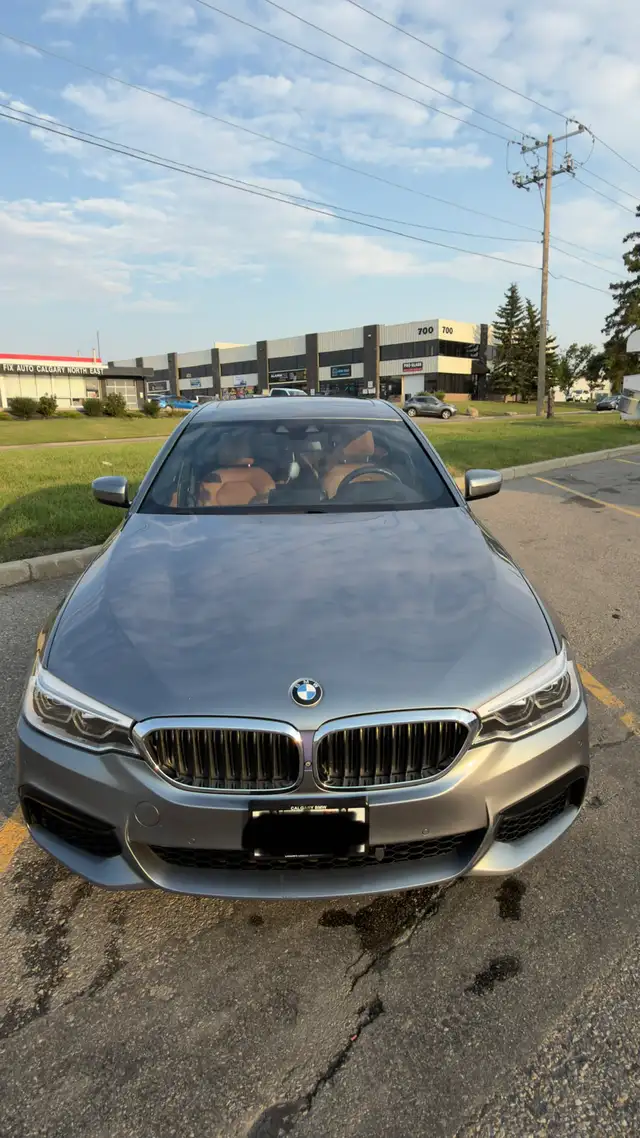 2017 BMW 530i xDrive – Fully Loaded, AWD