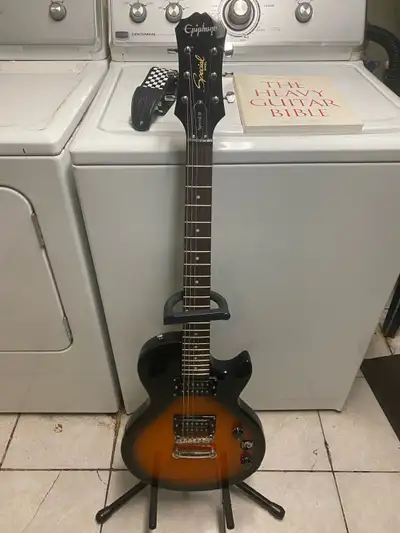 I have a prestine Epiphone Les Paul Special II up for sale. The guitar works perfectly with absolute...