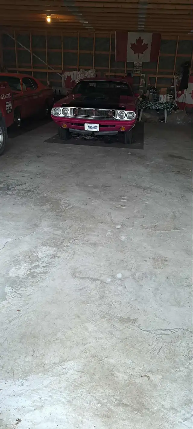 storage space available for a vehicle63849107670531121