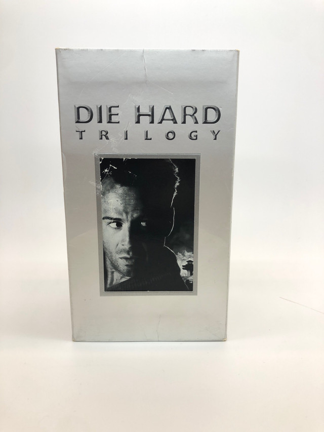 Die Hard VHS Box Set EUC  
 in CDs, DVDs & Blu-ray in Bedford - Image 3