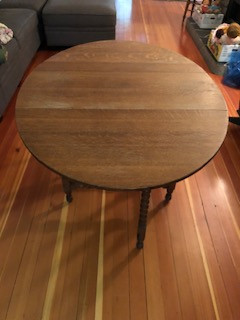 Antique Gate Leg Oval Oak Table in Other Tables in Kelowna