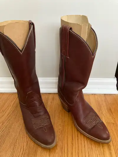 Ladies Frye Cowboy Boots, View more