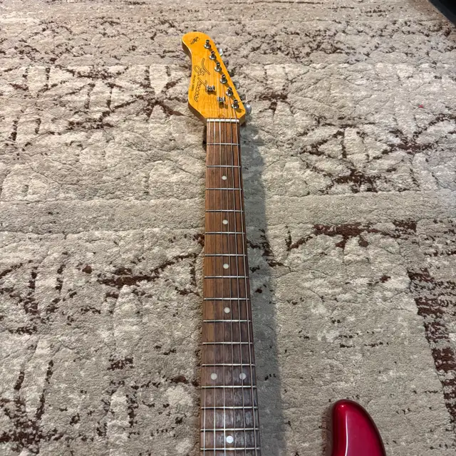 Jay Turser Vintage Series in Guitars in Charlottetown - Image 3