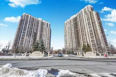 2 Bedroom End Unit for Rent at Mansions of Humberwood
