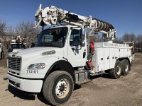 2013 Freightliner Altec DM45-BR Digger Derrick