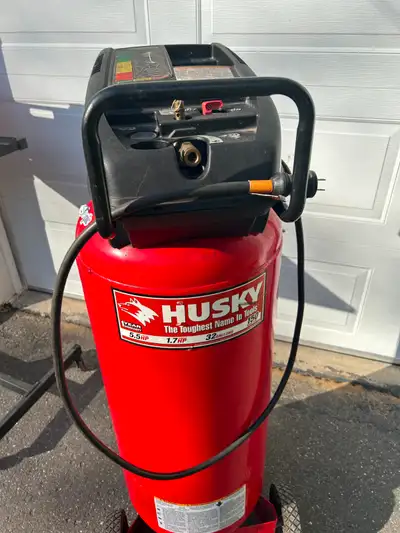 COMPRESSEUR  HUSKY 32 GALLONS, View more