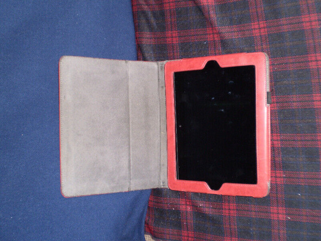Tablets - Prestigio MultiPad 2, Kindle, Blackberry Playbook in General Electronics in City of Toronto - Image 4